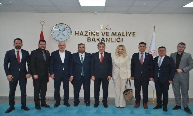 Hazine ve Maliye Bakan Yardımcımız Sayın Abdullah Erdem Çantimur’u makamında ziyaret ettik.