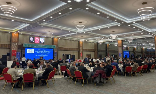 Güneydoğu Özel Eğitim Derneği tarafından düzenlenen iftar programımız, Gazi şehrimiz Gaziantep’te yoğun katılımla gerçekleştirildi.